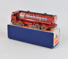 Dinky Toys 504 'Mobilgas' Virtually Mint/boxed