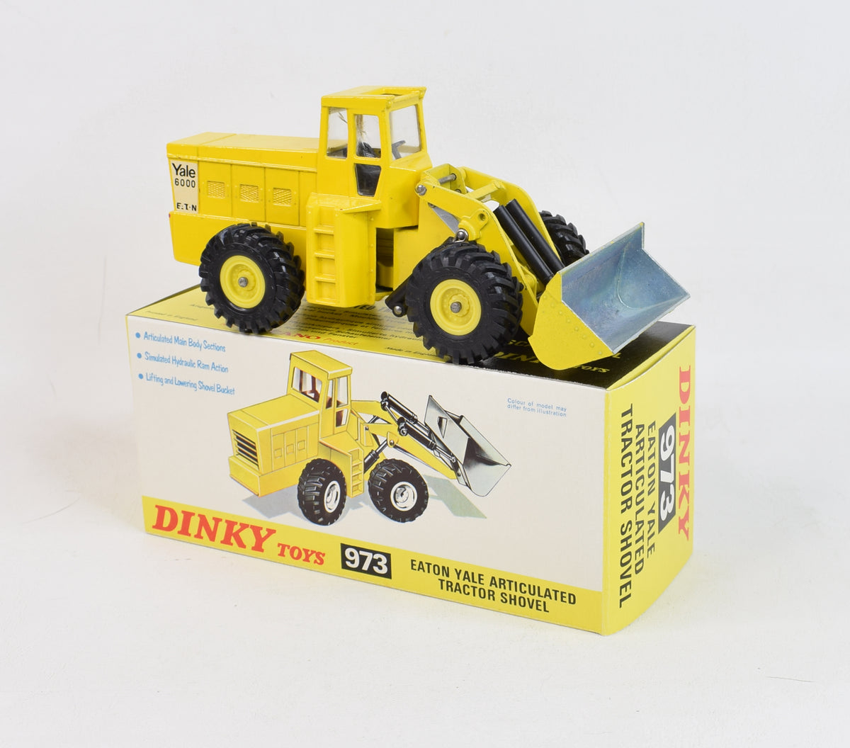 Dinky No.973 Eaton Yale Articulated Tractor Shovel Virtually MintLovely box (All yellow)