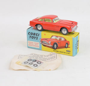 Corgi toys 218 Aston Martin D.B.4 Virtually Mint/Nice box