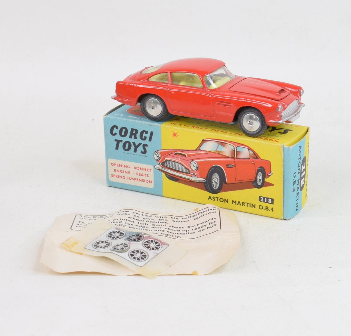 Corgi toys 218 Aston Martin D.B.4 Virtually Mint/Nice box