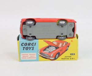 Corgi toys 218 Aston Martin D.B.4 Virtually Mint/Nice box