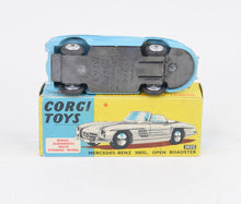 Corgi toys 303s Mercedes-Benz 300sl Roadster (RN3) Virtually Mint/Boxed