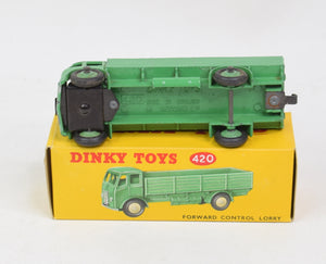 Dinky toys 420 Forward Control Virtually Mint/Lovely box (Green with green hubs)