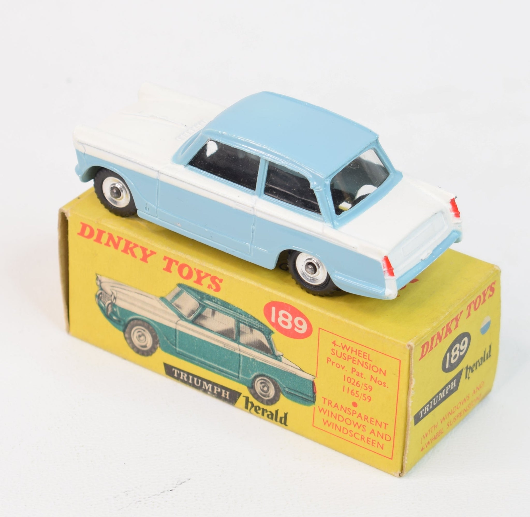 DINKY TOYS TRIUMPH HERALD N°189 + BOITE D'ORIGINE DINKY TOYS TRIUMPH HERALD N°189 + BOITE D'ORIGINE