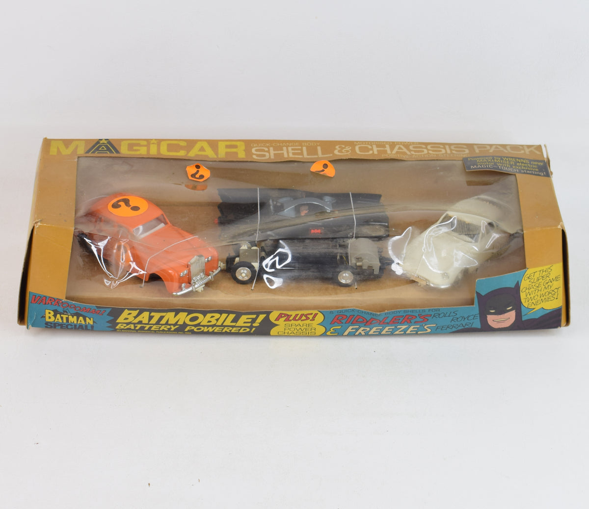 Spot-on Magicar Batmobile set Virtually Mint/Boxed