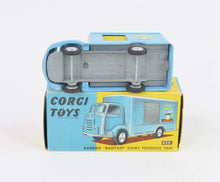 Corgi toys 435 Karrier Bantam Dairy Produce Virtually Mint/Boxed (Shaped hubs)