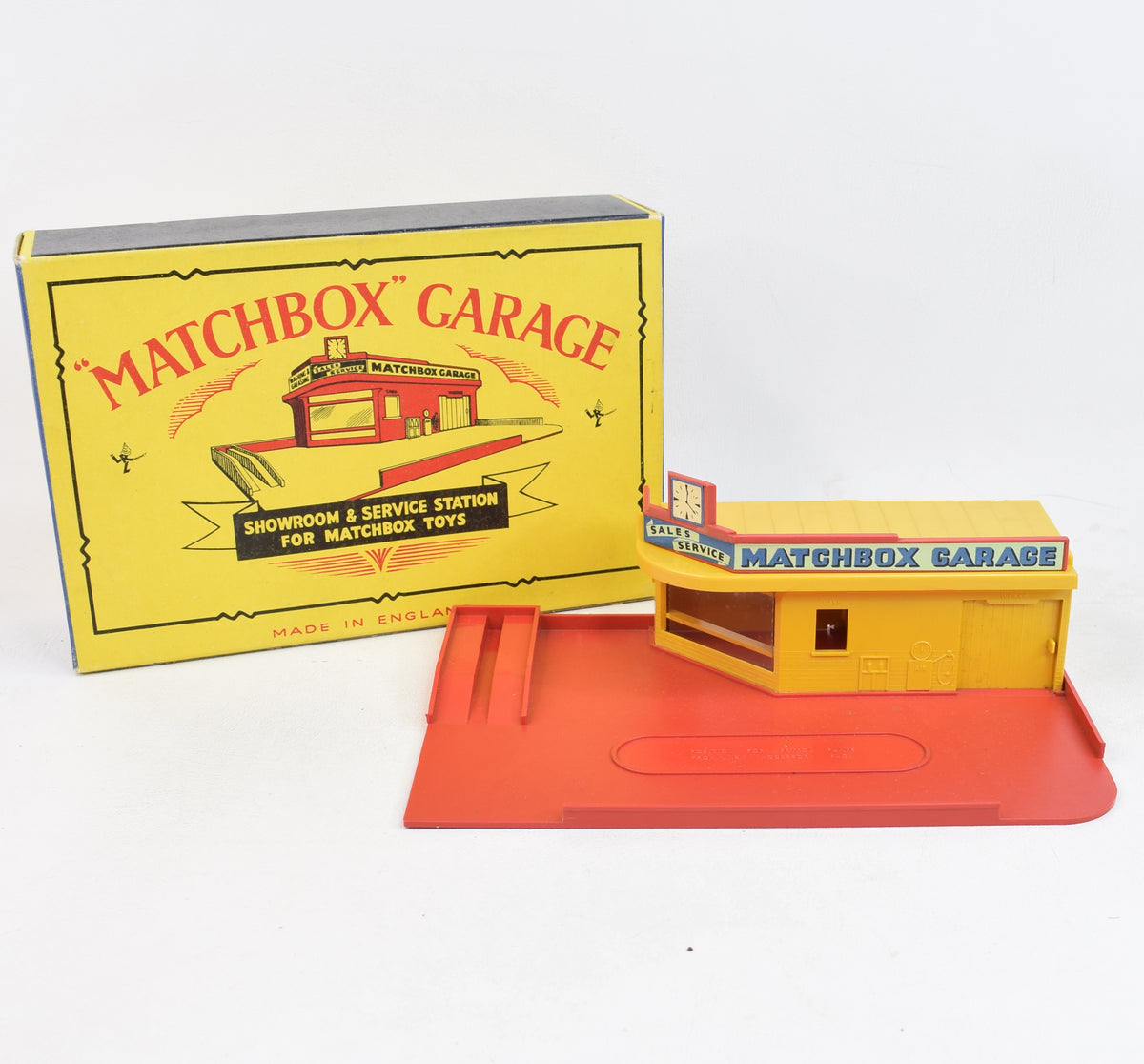 Matchbox Lesney Showroom & Service station Virtually Mint/Nice box