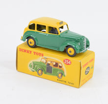 Dinky Toys 254 Austin Taxi Virtually Mint/Nice box