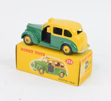 Dinky Toys 254 Austin Taxi Virtually Mint/Nice box