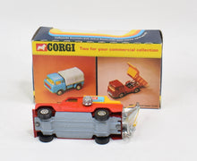 Corgi Toys 477 Land-Rover Breakdown Virtually Mint/Boxed 'The Taurus Collection'