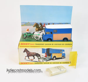 French Dinky 571 Saviemde chevaux de courses Virtually Mint/Boxed