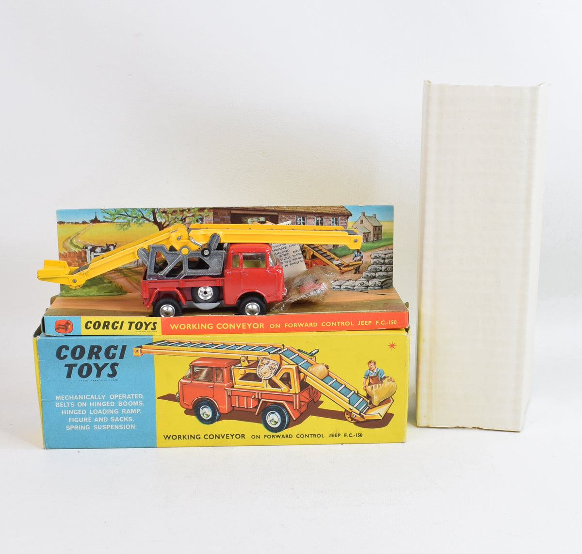 Corgi toys 64 Working conveyor Virtually Mint/Boxed