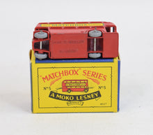 Matchbox Lesney 5 London Routemaster Bus MW/B2 box Virtually Mint/Lovely box