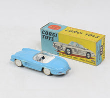 Corgi toys 303 Mercedes-Benz 300sl Roadster Virtually Mint/Boxed ''BDP Collection''