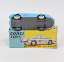 Corgi toys 303 Mercedes-Benz 300sl Roadster Virtually Mint/Boxed ''BDP Collection''