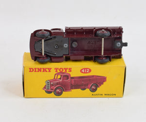 Dinky toys 412 Austin Wagon Virtually Mint/Nice box