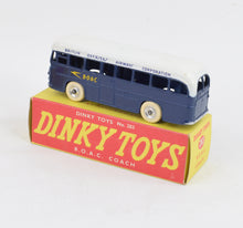 Dinky toys 283 B.O.A.C Coach Virtually Mint/Nice box (Spun hubs)