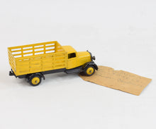 Dinky Toys 25f Market Gardeners Very Near Mint (Colour sample)