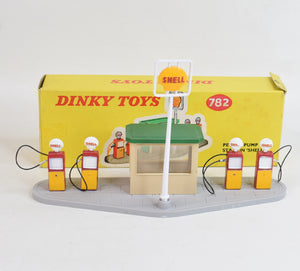 Dinky Toys 782 'Shell' Pump set Virtually Mint/Nice box
