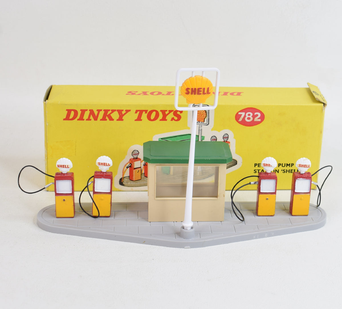 Dinky Toys 782 'Shell' Pump set Virtually Mint/Nice box