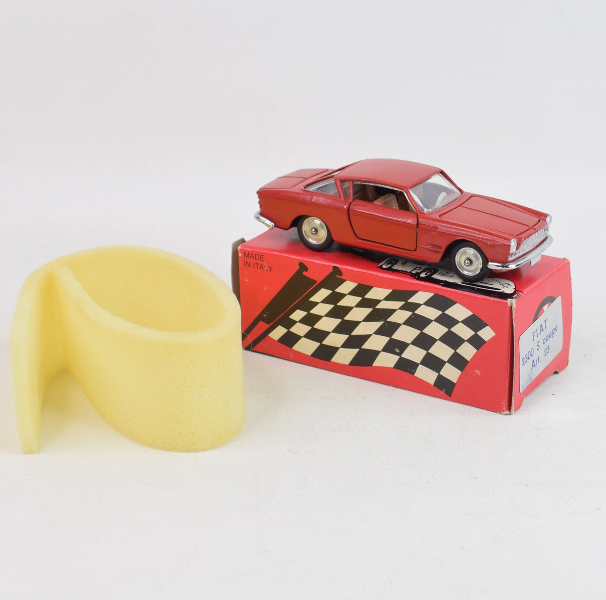 Dalia Solido Fiat 2300 S No Dinky No Mercury No Mebetoys Dalia Solido Fiat 2300 S No Dinky No Mercury No Mebetoys