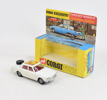 Corgi toys 275 Rover 2000 TC Very Near Virtually Mint/Nice box "Gullwing Collection"