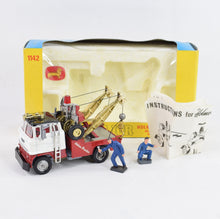 Corgi toys 1142 Holmes 'Wrecker' Virtually Mint/Nice box (Rare yellow front box)