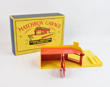 Matchbox Lesney Showroom & Service station Virtually Mint/Nice box (Reverse colour)