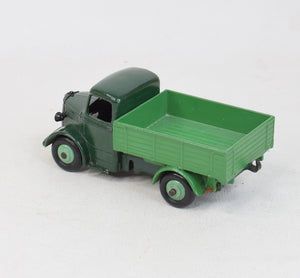 Dinky toys 25w Bedford Truck Virtually mint