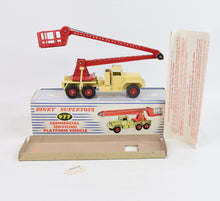 Dinky toys 977 Commercial Service Platform Virtually Mint/Boxed
