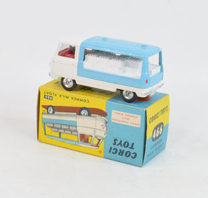 Corgi toys 466 Commer Milk Float Virtually Mint/Boxed