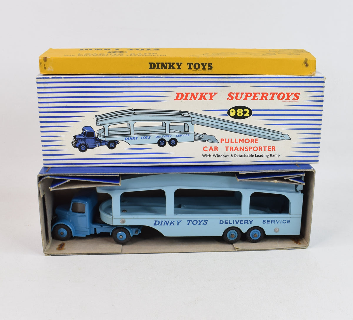Dinky Toys 982 Pullmore Car Transporter (with windows) Very Near Mint/Nice box
