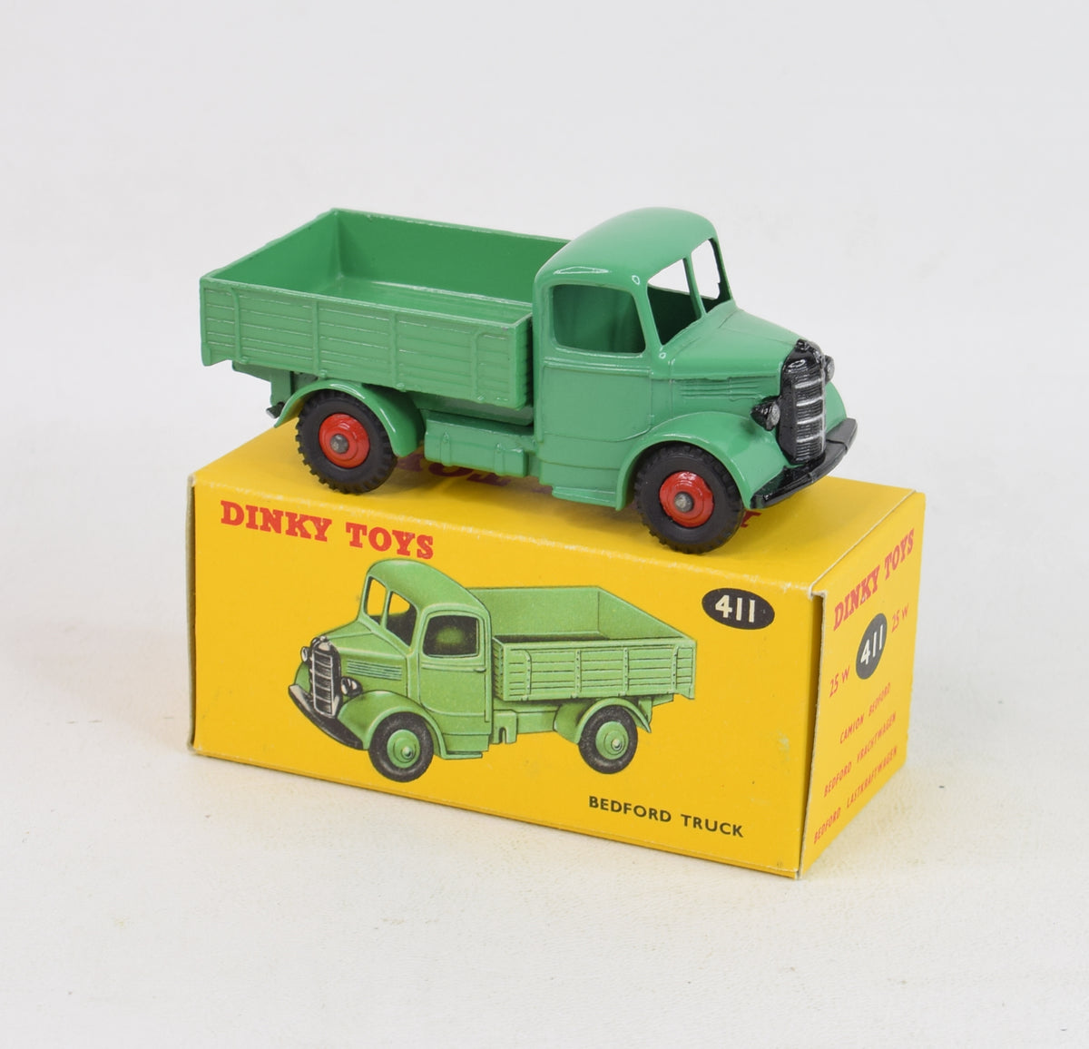 Dinky toys 411 Bedford Truck Virtually Mint/Lovely box (Red hubs)