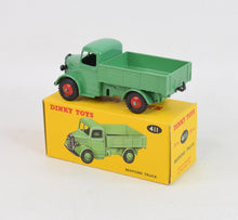 Dinky toys 411 Bedford Truck Virtually Mint/Lovely box (Red hubs)