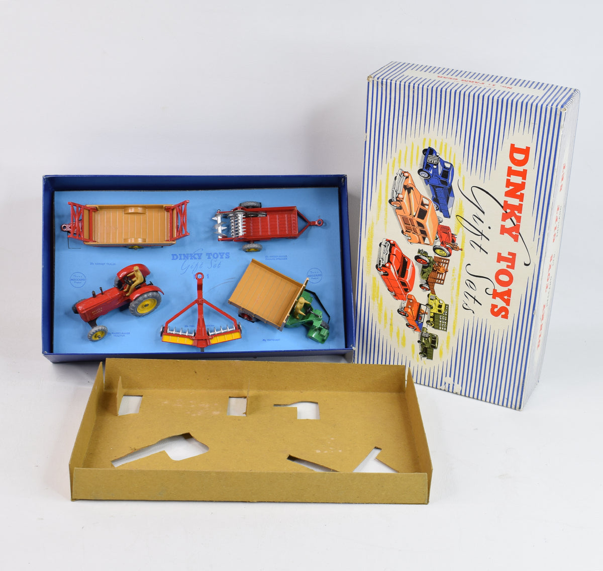 Dinky toys 1 Farm Equipment Gift set Virtually Mint/Nice box