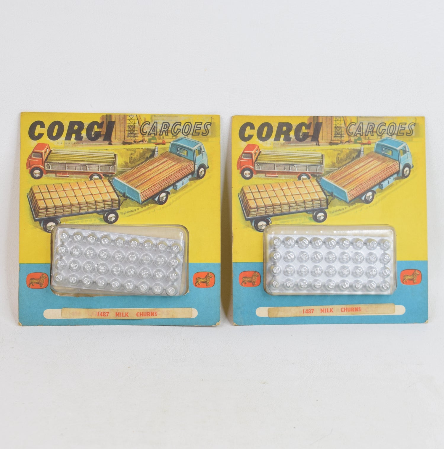 2 x Corgi toy 1487 milk churns