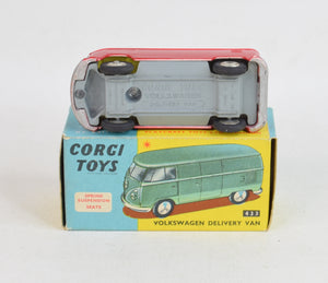 Corgi toys 433 VW Delivery Van Virtually Mint/Boxed