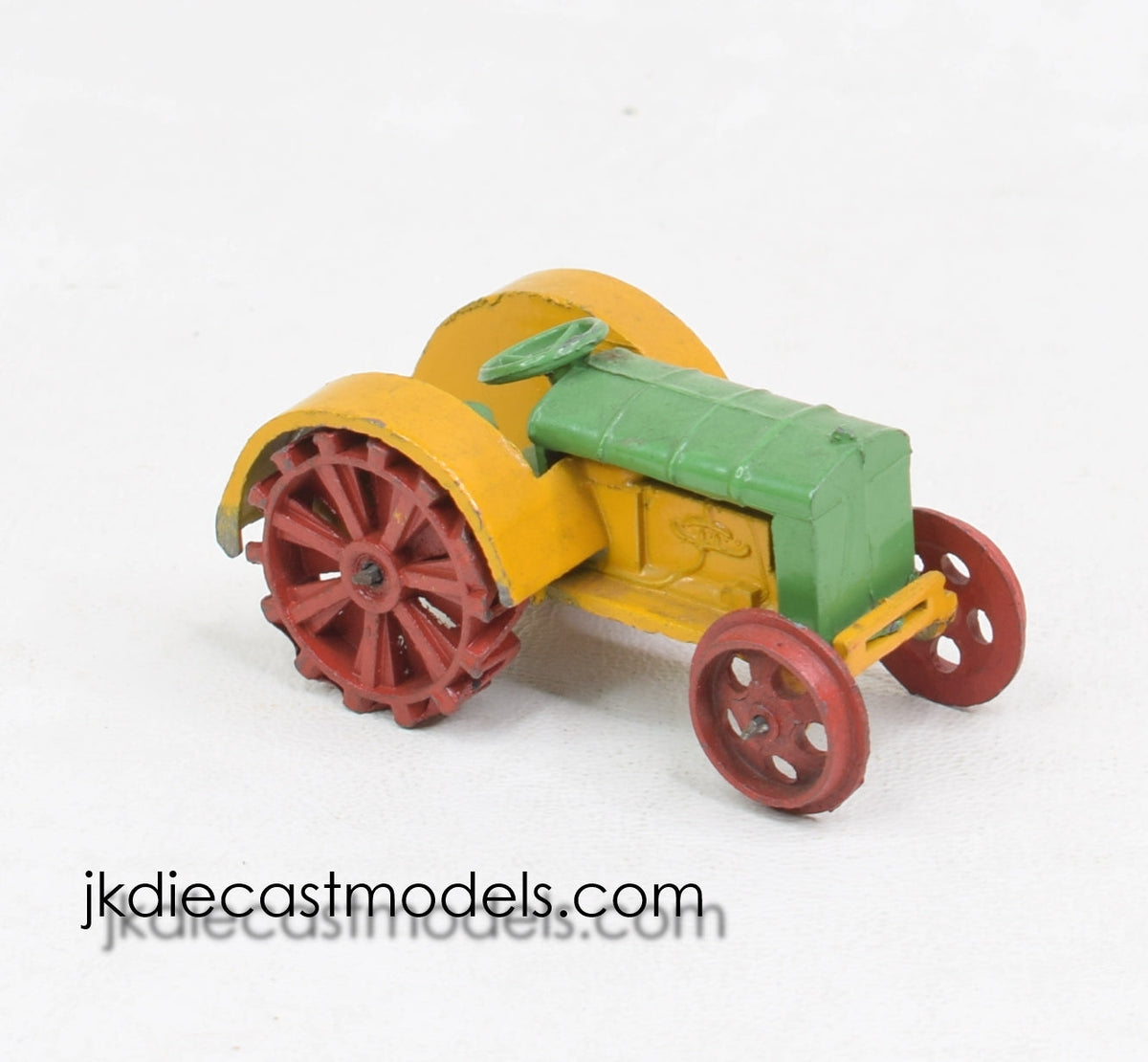 Pre war Dinky toy 22e farm tractor Very Near Mint