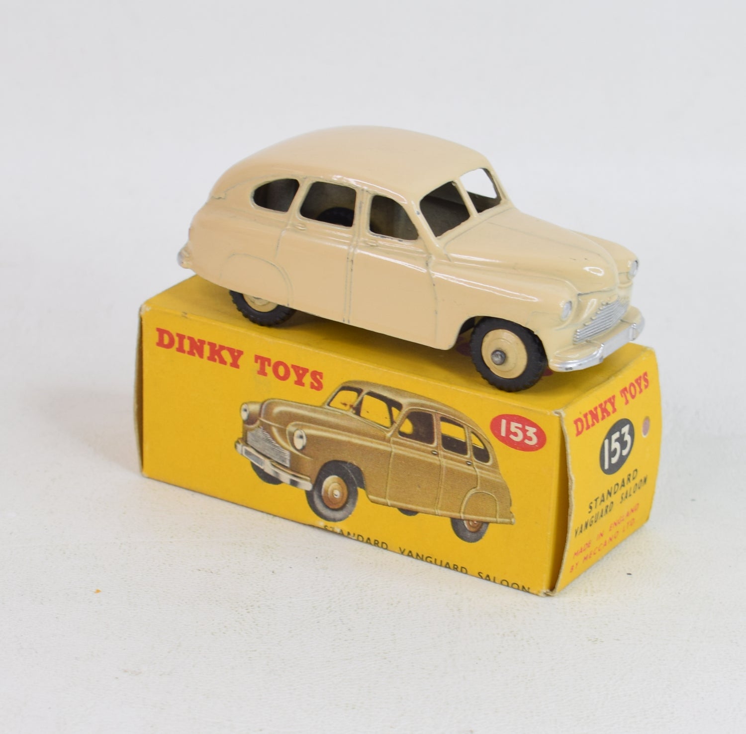 Dinky Toys 153 Standard Vanguard Virtually Mint/Nice box