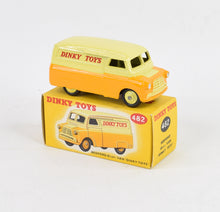 Dinky Toys 482 Bedford Van Virtually Mint/Nice box