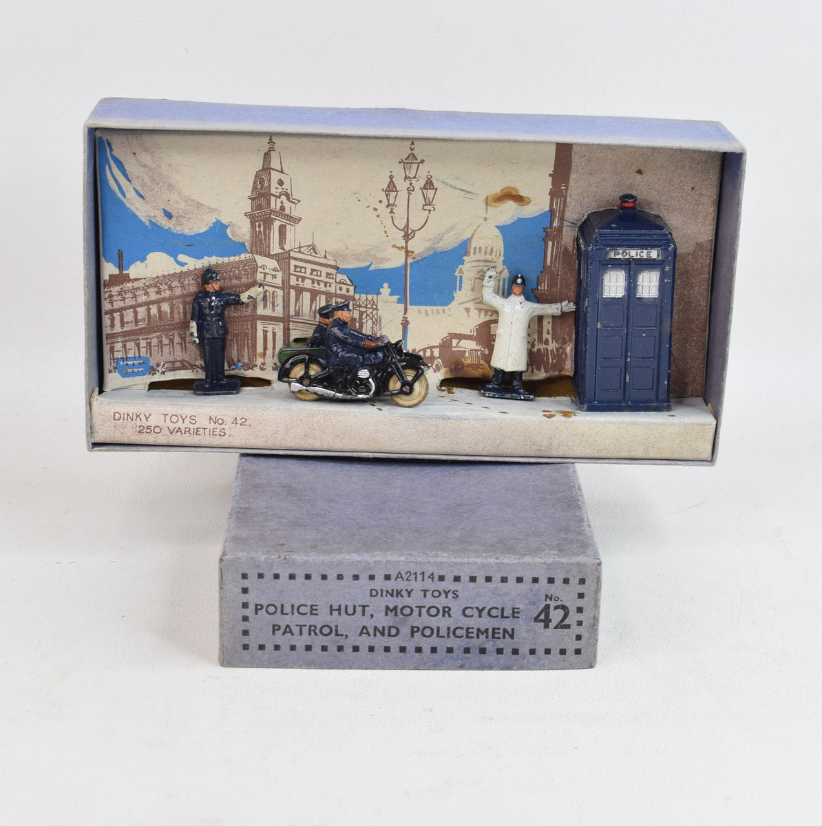Dinky toys 42 Pre war Police Hut, Motor Cycle & Patrol Virtually Mint/Boxed