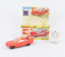 Dinky toys 108 Sam's Car Very Near Mint/Nice box (Fluorescent orange)