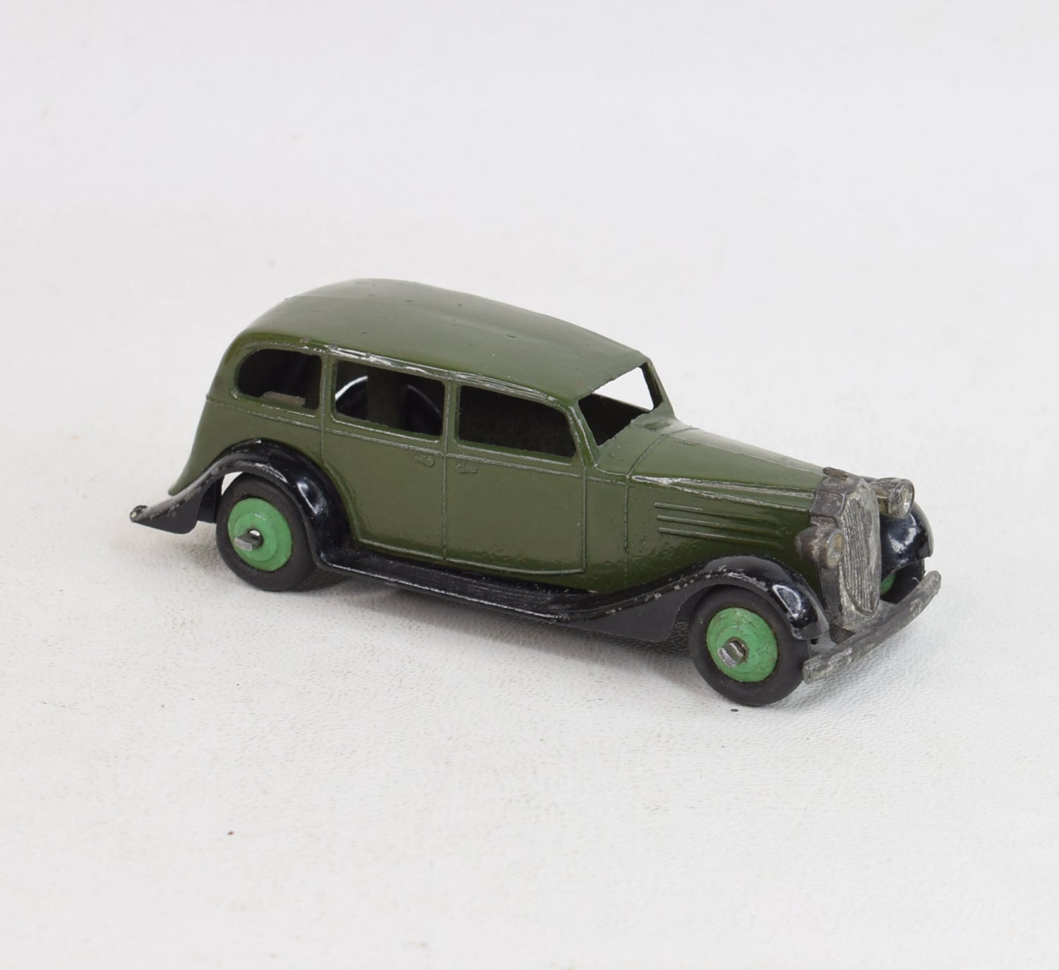Dinky Toys 30D Vauxhall Very Near Mint