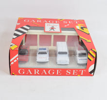 Corgi Junior Hamley's Garage set