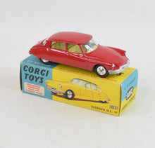 Corgi Toys 210s Citroen DS 19 Virtually Mint/Nice box