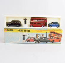 Corgi toys Gift set 11 London Transport Virtually Mint/Nice box