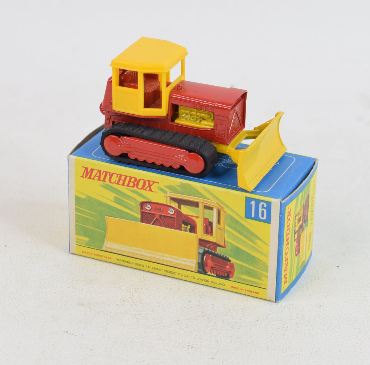 Matchbox 16 Case Tractor Virtually Mint/Boxed 'Rifleman Collection