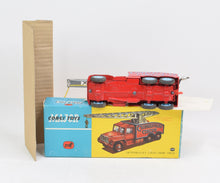 Corgi toys 1121 Chipperfields Crane Virtually Mint/Boxed ''The Winchester Collection''