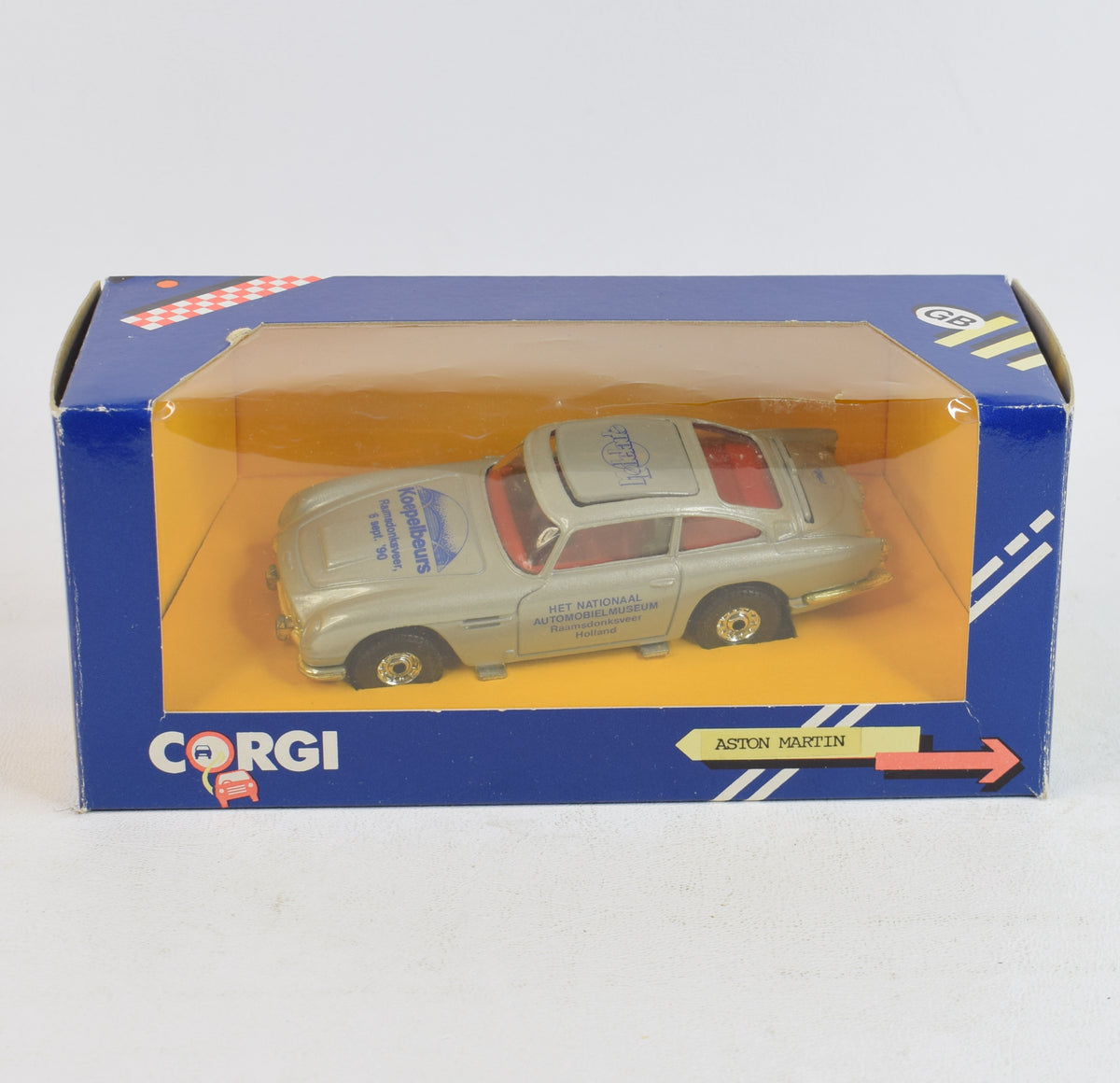 Corgi toys 271/1 Aston Martin 'Koepelbeurs Het National Automobiel Museum' Mint/Boxed