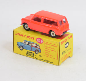Dinky toys 199 Austin 7 Countryman Virtually Mint/Boxed